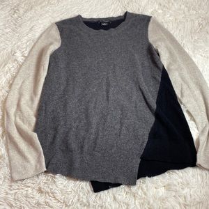 Bloomingdale's Gray and Black Crew Neck Sweater